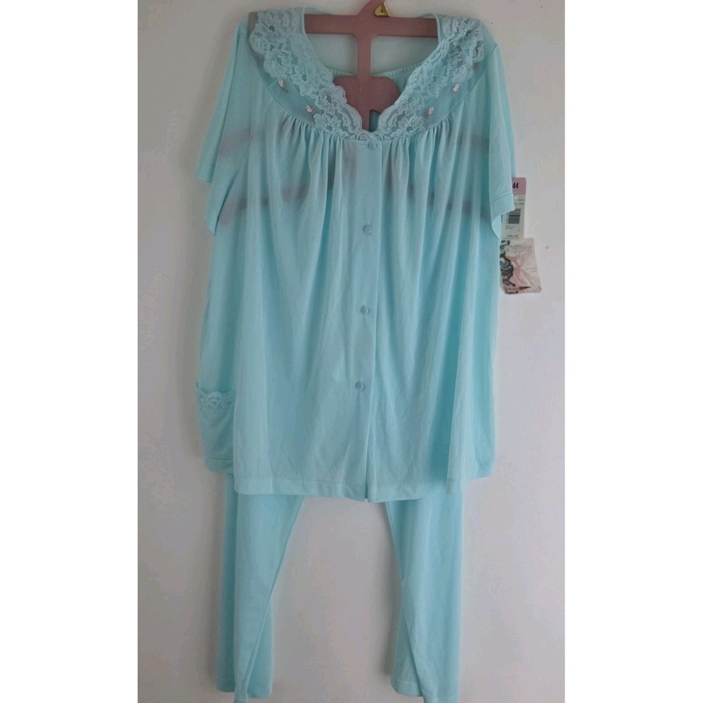 VTG Shadowline Nylon 2 Pc Pajama Set Womens Size 44 Color Sea Foam Lace